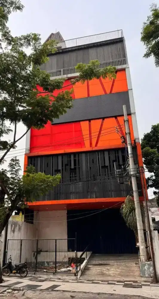 DIJUAL BANGUNAN KOMERSIAL DI JL DIPONEGORO SURABAYA LOKASI STRATEGIS