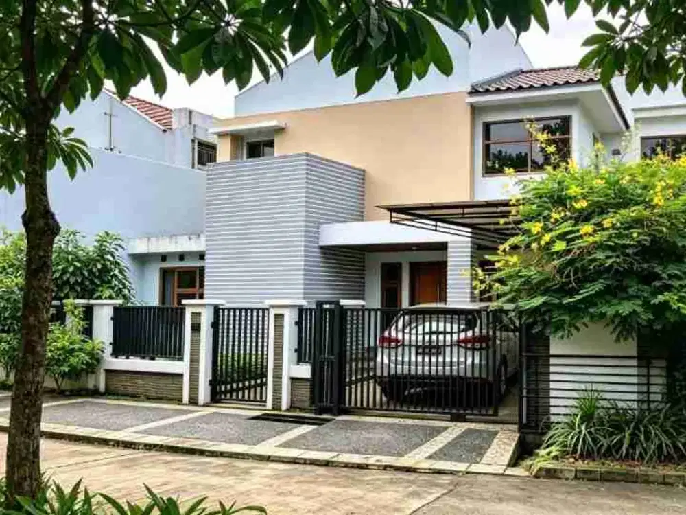 Dijual BU Rumah Jatinegara Indah Jakarta Timur LT 165 LB 240 Siap Huni