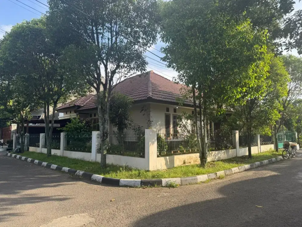 Rumah Lama Terawat hook Di Tanjungsari Antapani