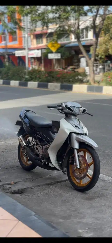 Satria hiu 2 tak