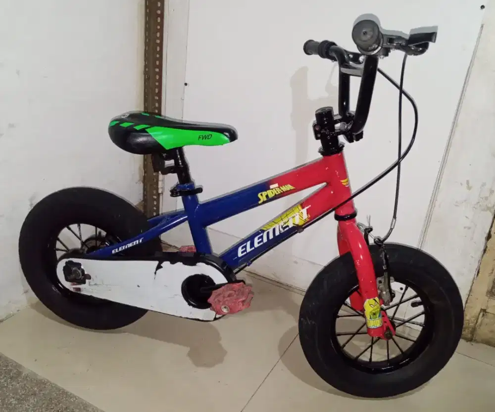 sepeda BMX ukuran 12 ban jumbo kondisi normal