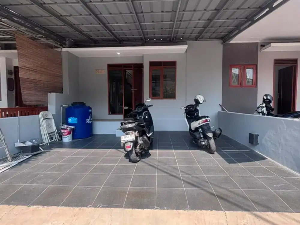 Rumah Nyaman 2 Lantai di Kota Bali Residence, Padalarang