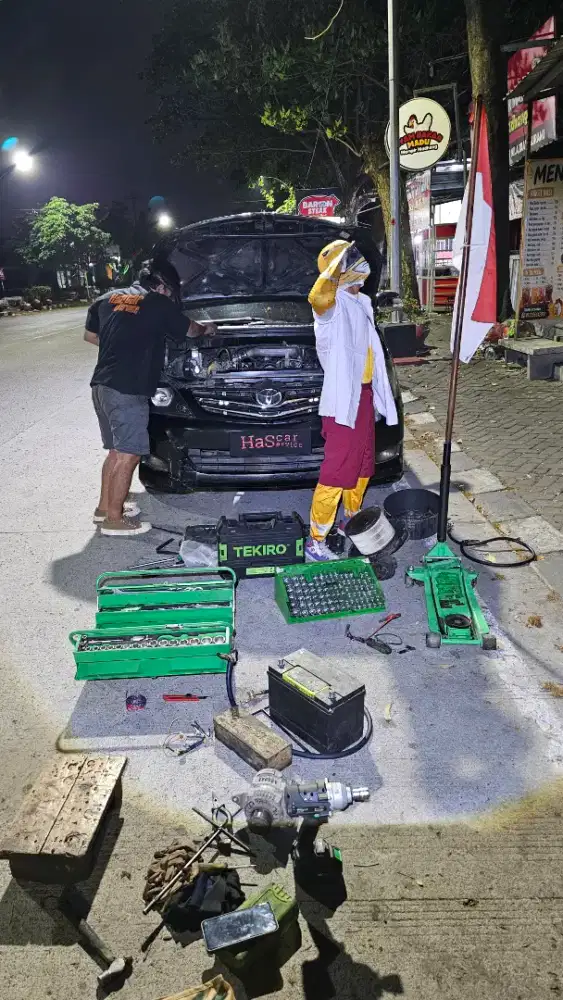 Dibuka lowongan pekerjaan montir mobil