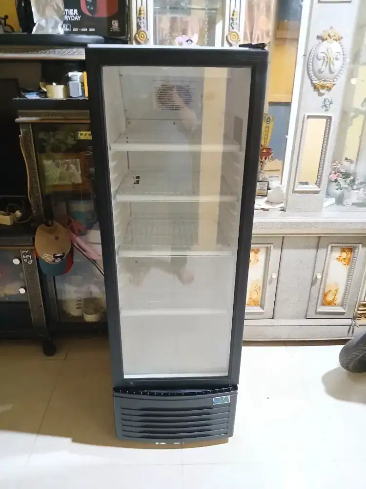 Showcase rsa 1pintu