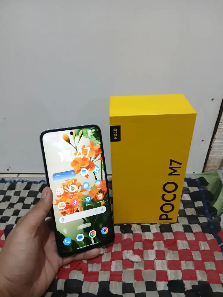 poco m7 ram 8 256