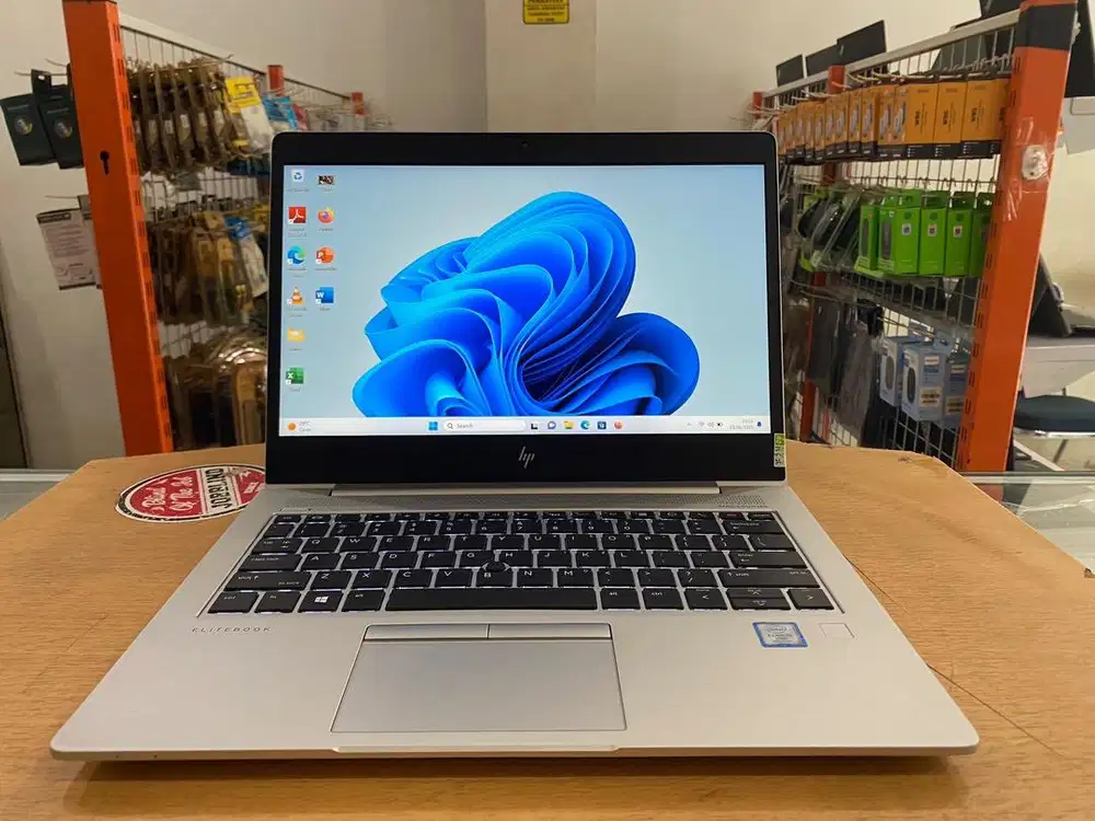 Laptop HP Elitebook 830 G6 Core i5Gen8 Ram 8GB SSD 256GB 13,3 Mulus