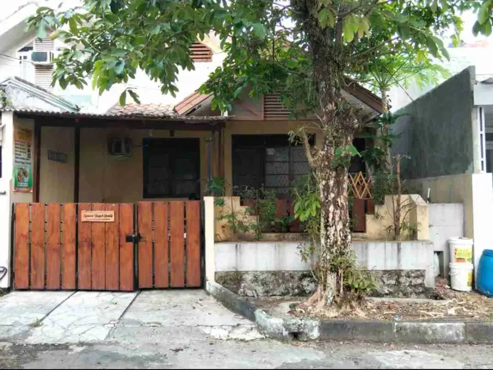 Dijual Rumah Dibawah harga pasar di Taman Yasmin