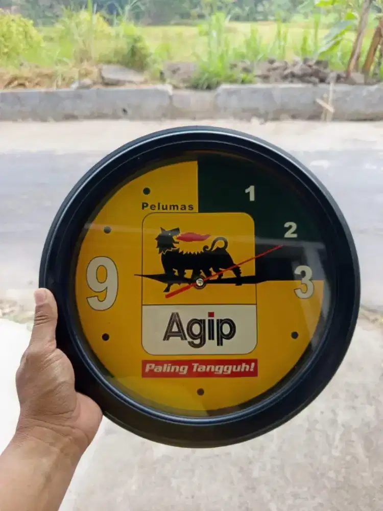 Jam Dinding Vintage Agip Pelumas Klasik Retro 30cm - Pajangan Unik