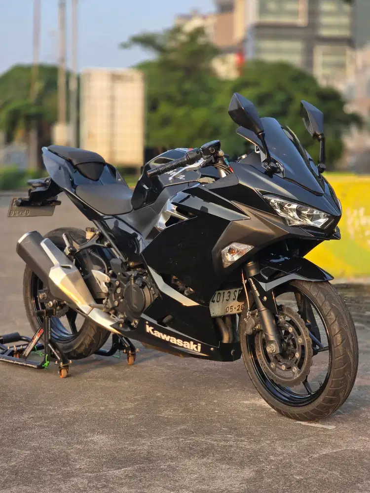 Kawasaki New Ninja 250 FI KM 2000