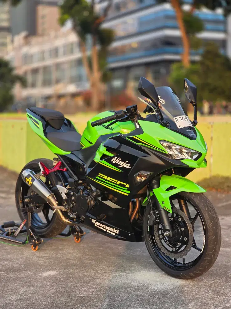 Kawasaki New Ninja 250 FI ABS KEEYLES Mulus