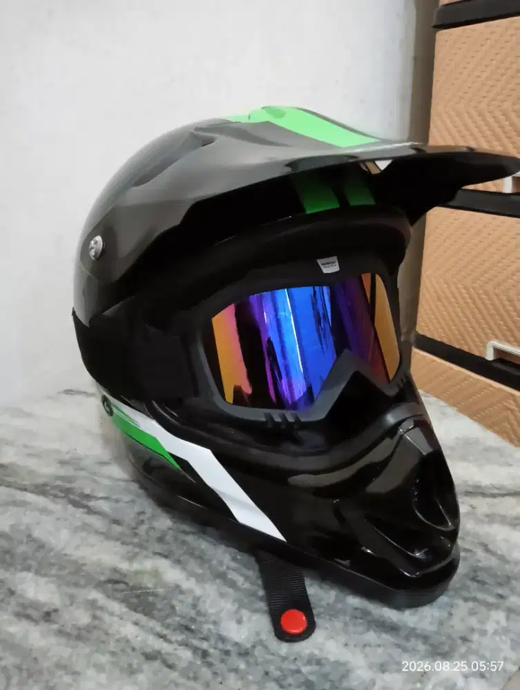 Helm Cross Trail Kawasaki