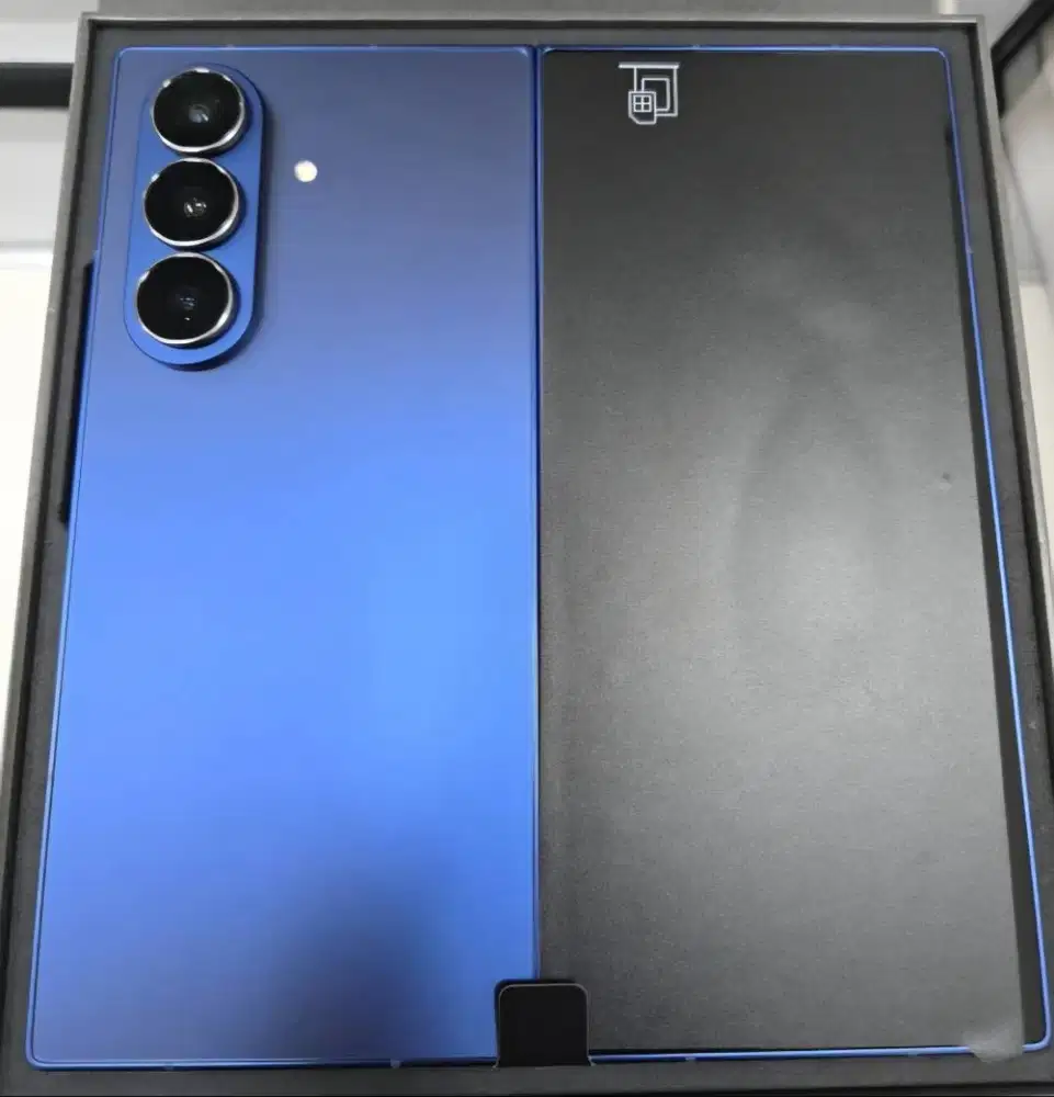 SAMSUNG GALAXY Z FOLD 7 SUPER MULUS FREE ++