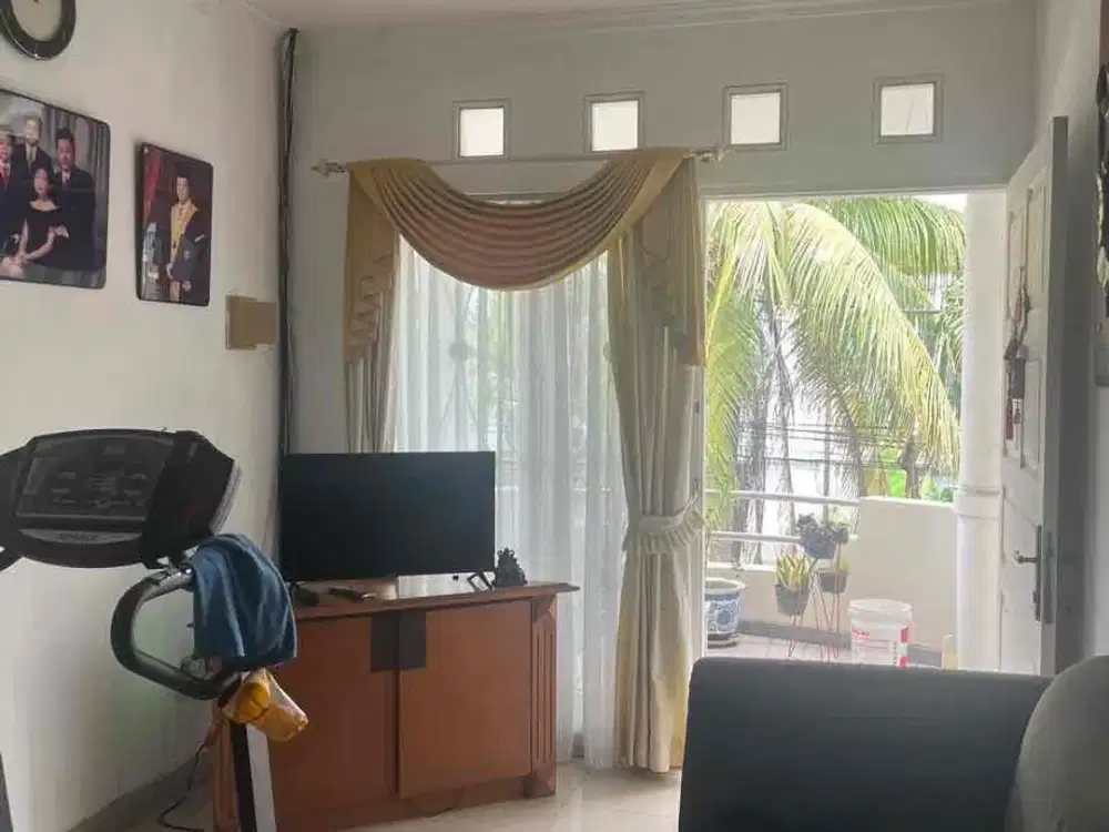 RUMAH 2 lantai Siap Huni JANUR INDAH Kelapa Gading Jakarta Utara