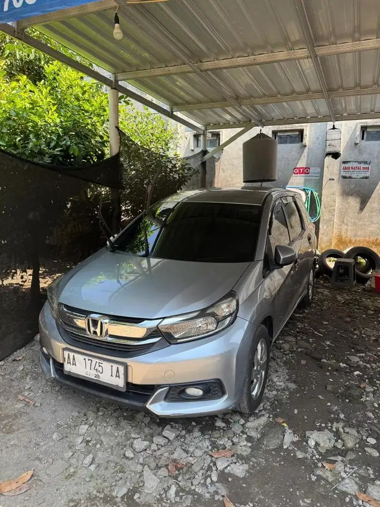 Mobilio E M/T 2017