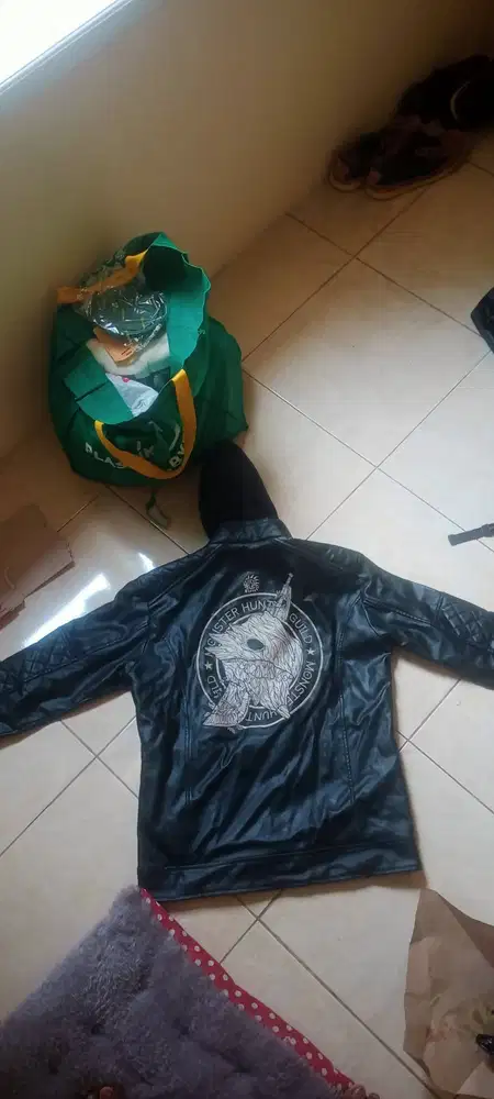 Jual jaket sintetis Size L
