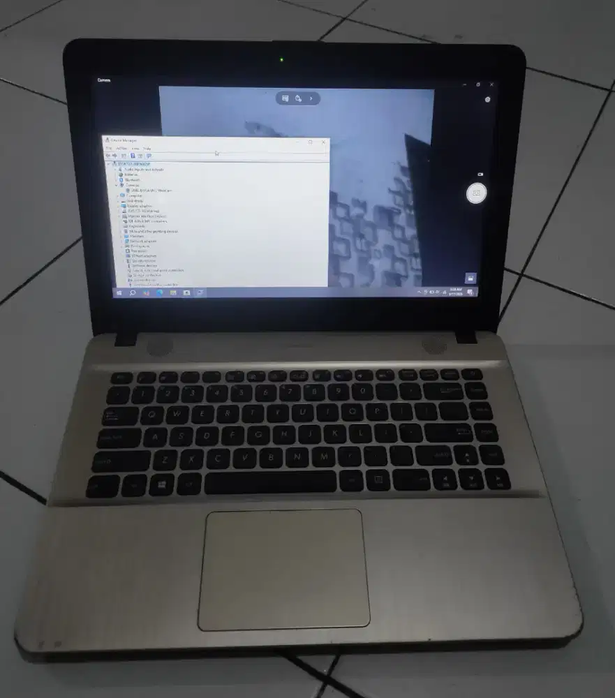 Laptop Asus mulus semua normal batre 3 jam windows 10 ofice lengkap