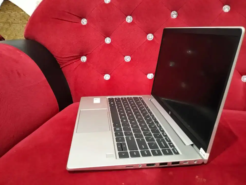 Hp ProBook G8 AMD Ryzen 5-5600/RAM 8GB SSD 512 MANTAP KEYB BACKLIT JOS