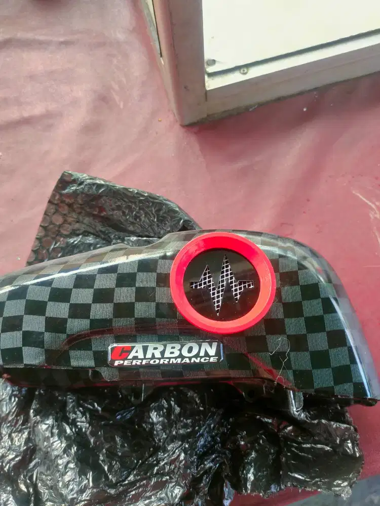 Fazzio box carbon