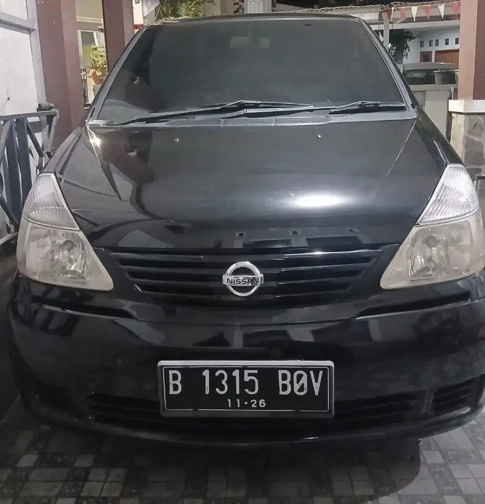 Nissan serena CT 2011