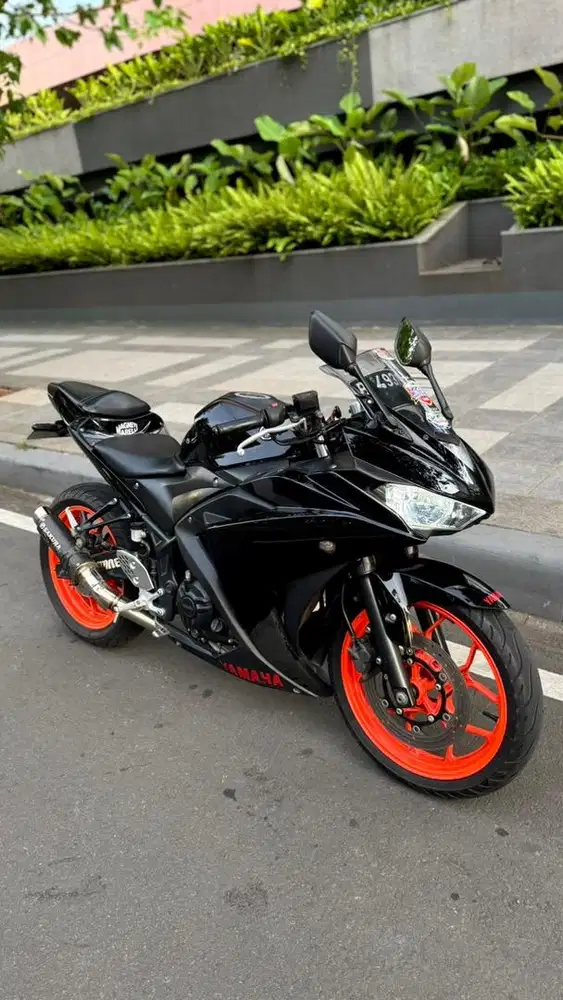 Yamaha R25 Tahun 2015 Cakep Siap Gas!