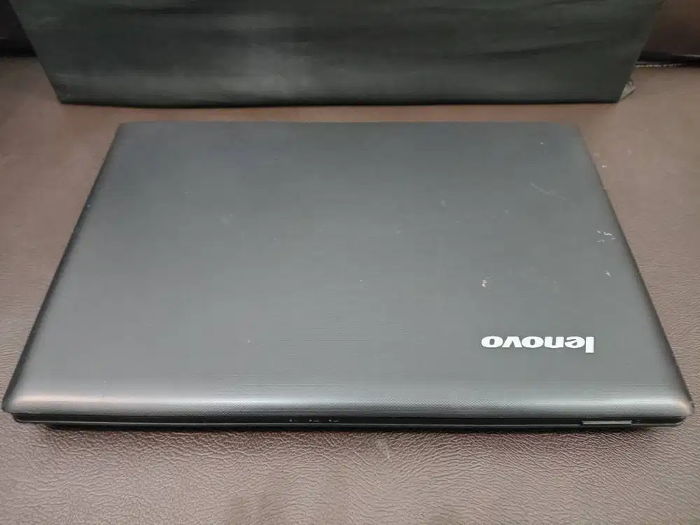Dijual Laptop Lenovo G400 - Pemakai Pertama