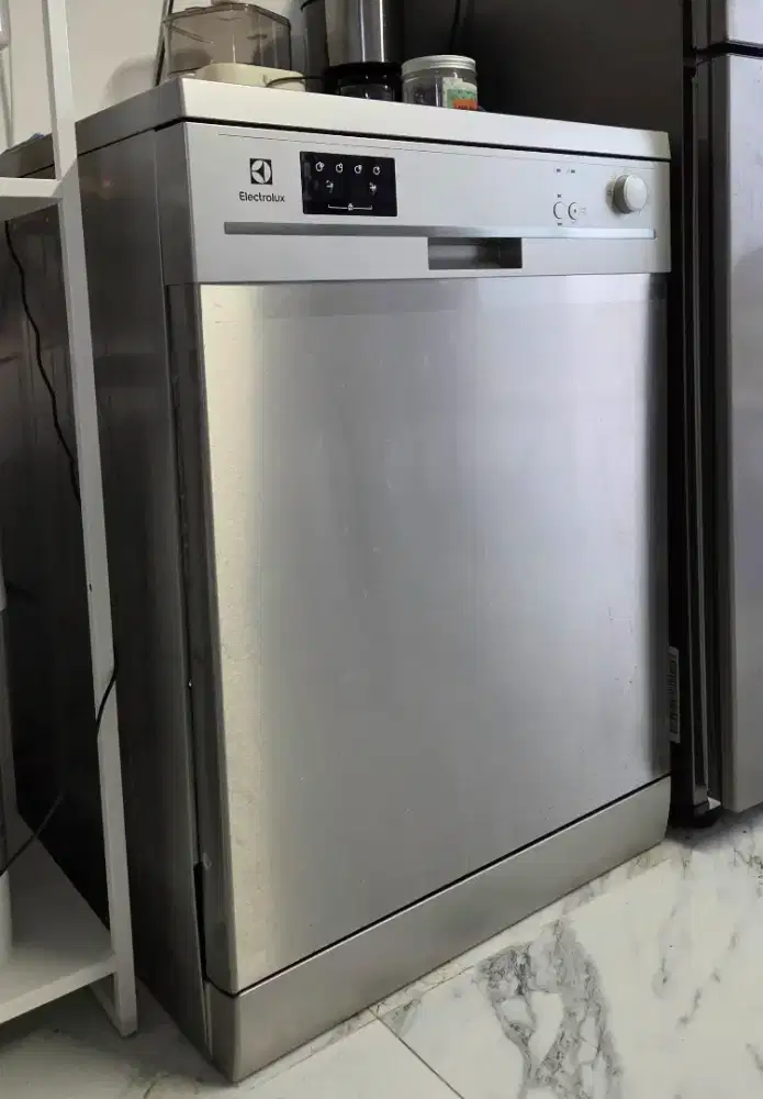 Dishwasher Electrolux EFF 1360 Seri Baru 2nd , Jarang pakai, Bagus