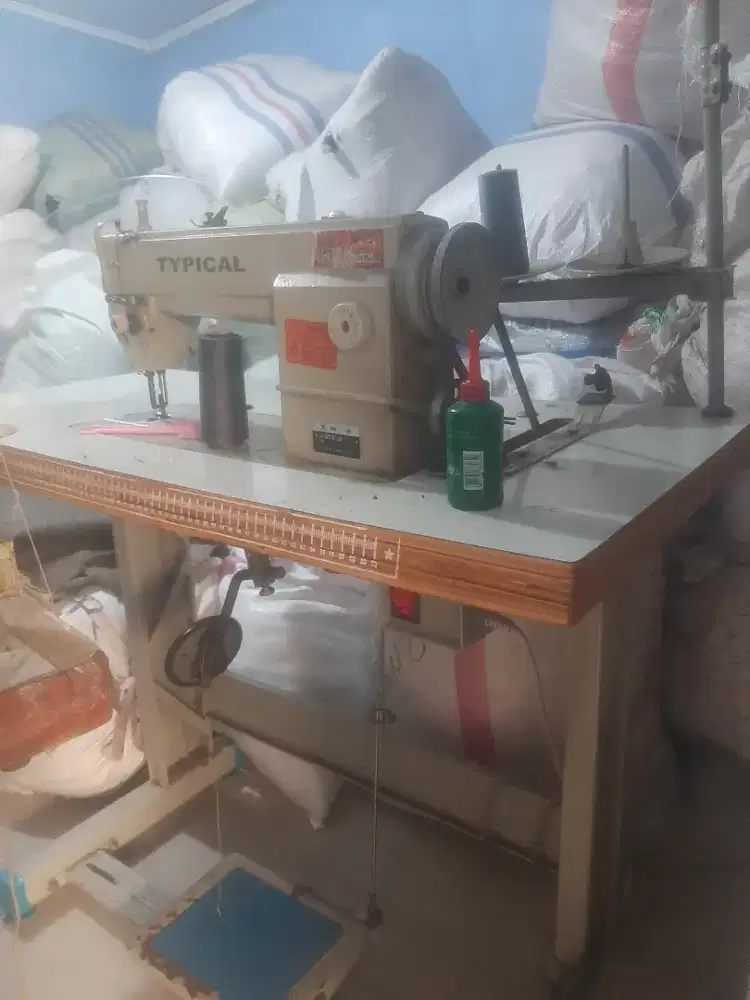 Mesin jahit typical dinamo servo bekas