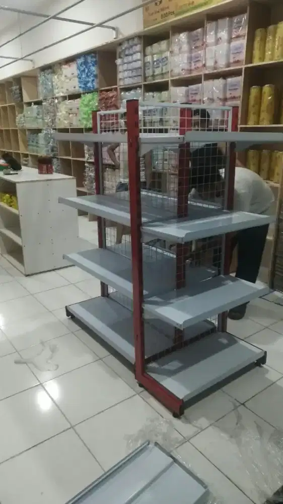 Rak minimarket bikin warung makin rapi