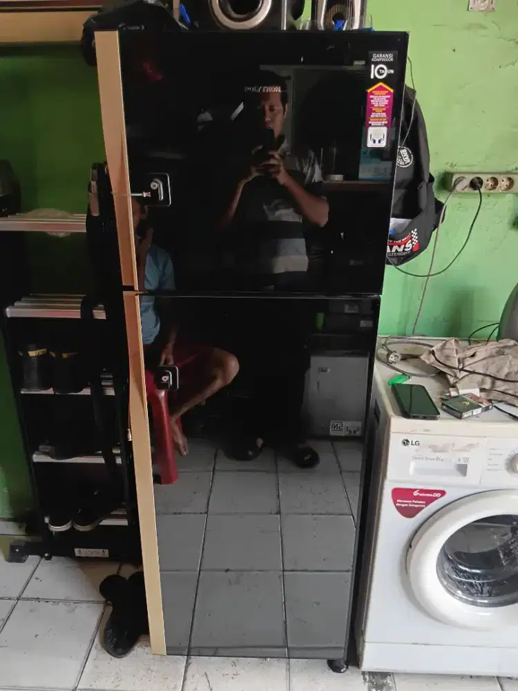 Kulkas polytron 2 pintu