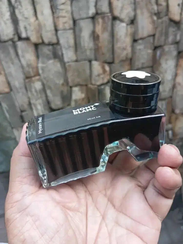 Tinta tulis cair merk montblanc made in Austria eropa utk fountain pen
