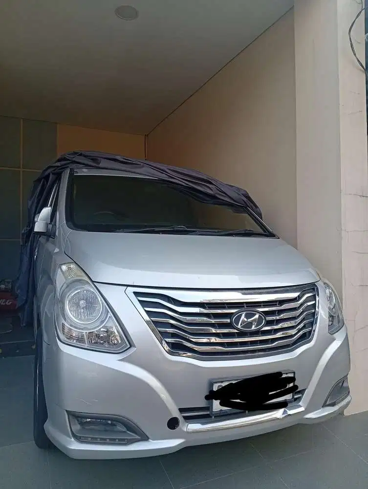 Hyundai H-1 2014 Bensin