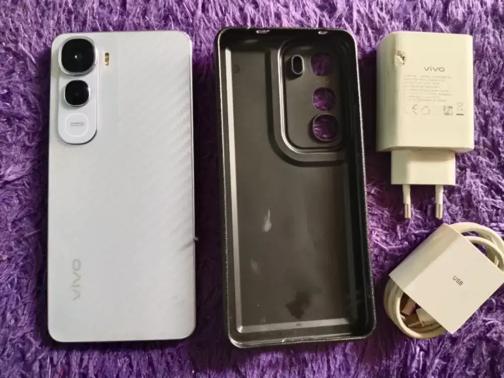 VIVO Y400 4G RAM 8+8/128