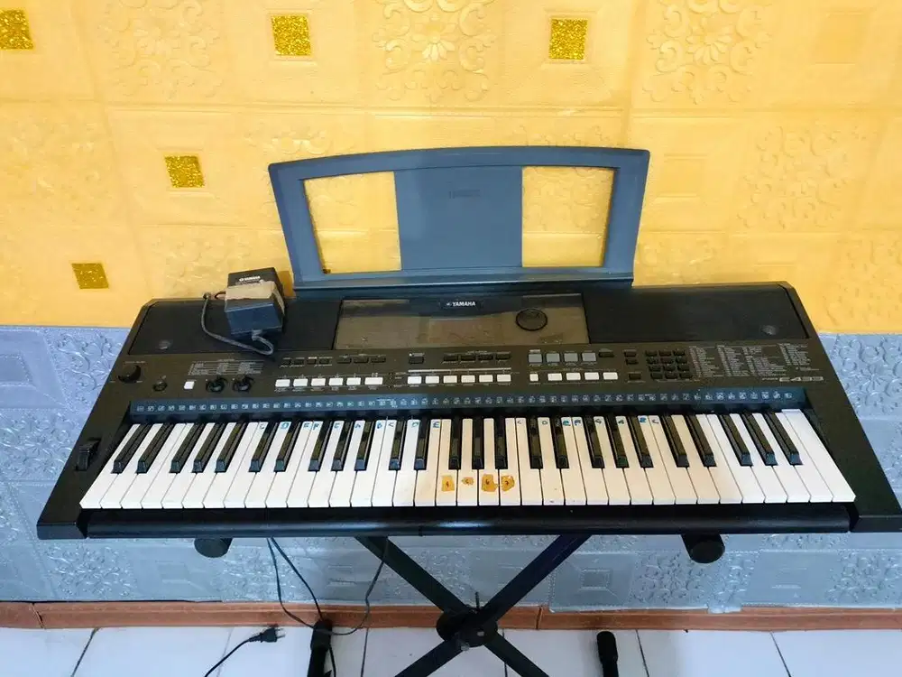 Keyboard Yamaha e433