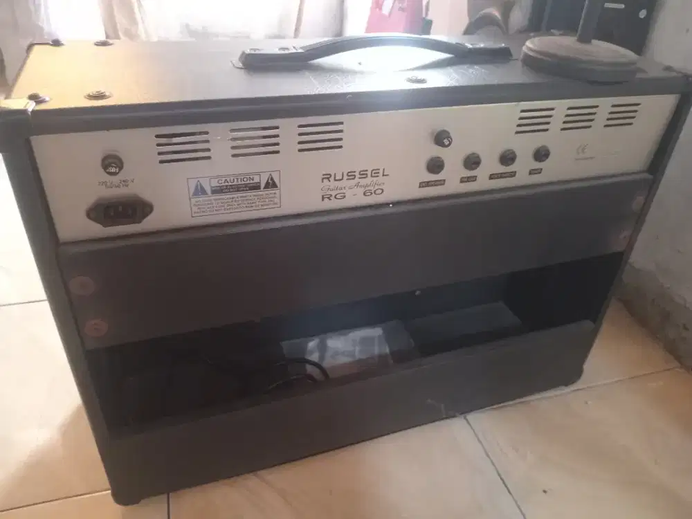 Ampli Gitar RUSSEL RG60 10x2 Speaker