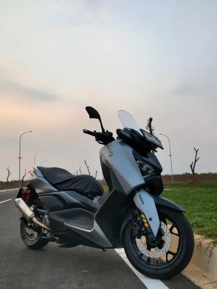 Yamaha XMAX 250