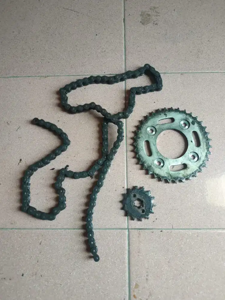 Gir & Rantai Motor Bekas