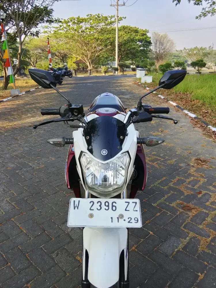 Yamaha Vixion new Thu 2014 plat W sda kota