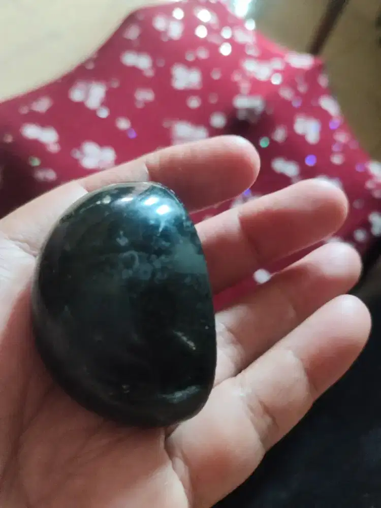 Jual lose stone batu bacan Doko hitam, full super jumbo, samar hijau