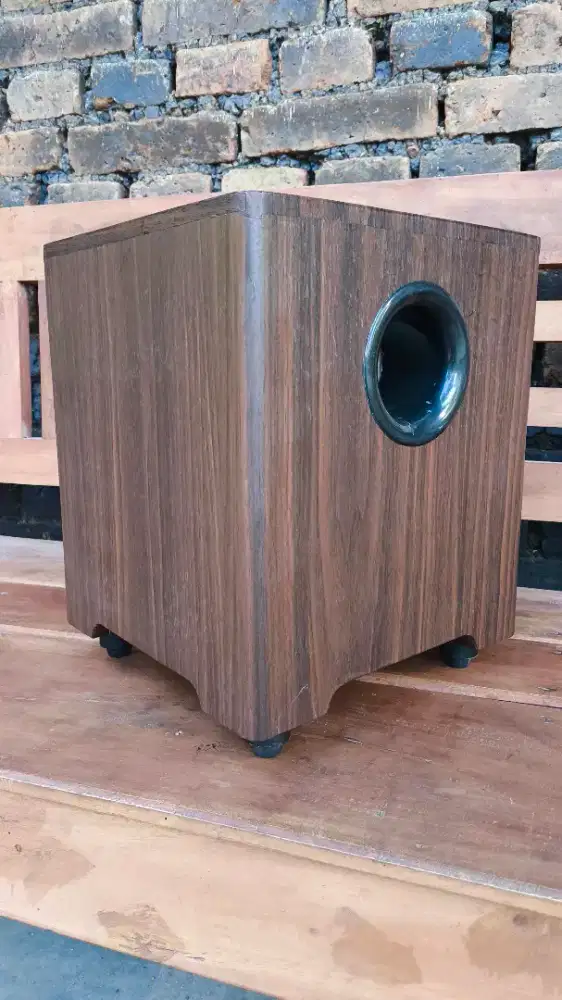 Box subwoofer home theater