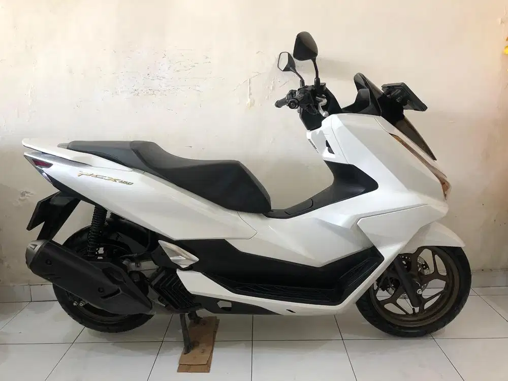 Honda PCX 160 ABS Th.2025 putih!!