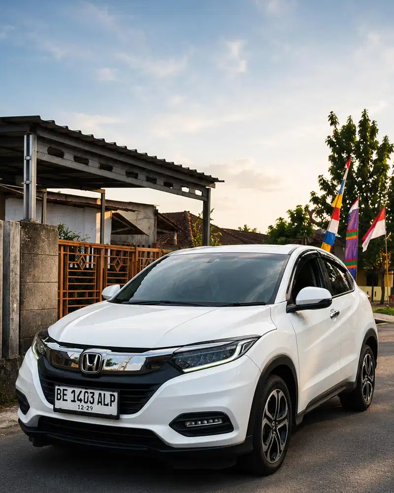 Honda hrv 2021 SE 1.5 metik istimewa jual cepat aja yuk buruan
