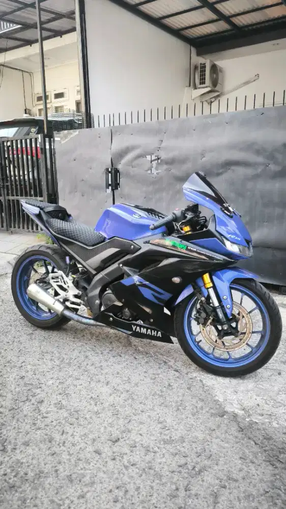 YAMAHA R15 V3 MOVISTAR 2020