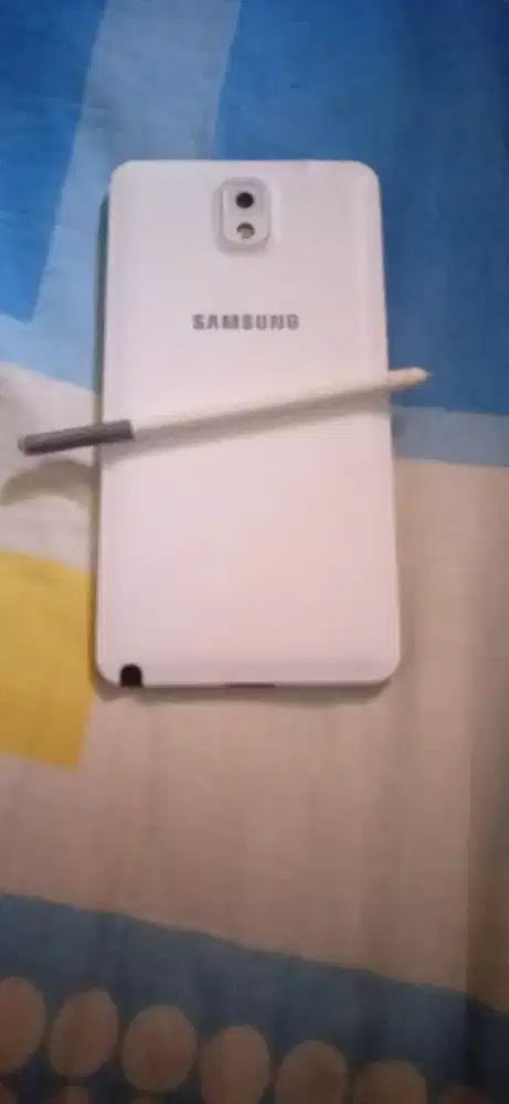 Samsung Note 3.Baca deskripsi yg baik jgn bnyk nanya.