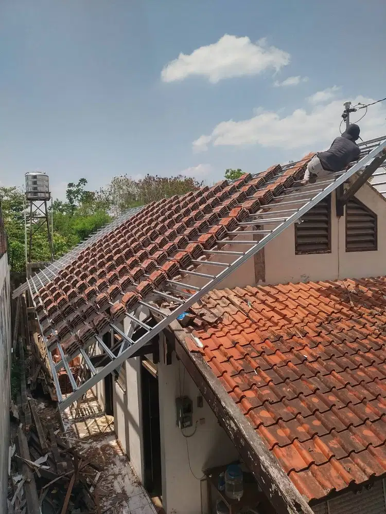 Renovasi Atap Lapuk Dgn Baja Ringan & Renovasi Rumah Mumpung Tdk Hujan
