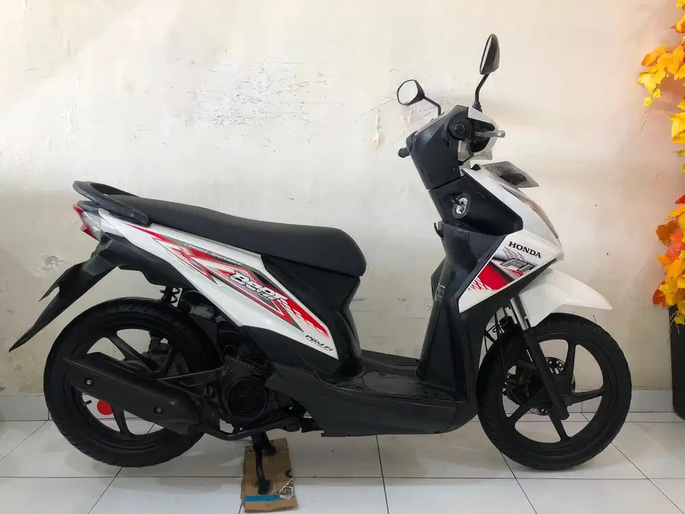 Honda Beat Fi Th.2013 pajak baru!!