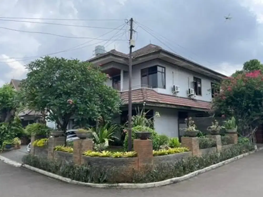 Dijual Rumah Nyaman Asri Lingkungan Aman Dalam Cluster Di Pejaten Jaksel