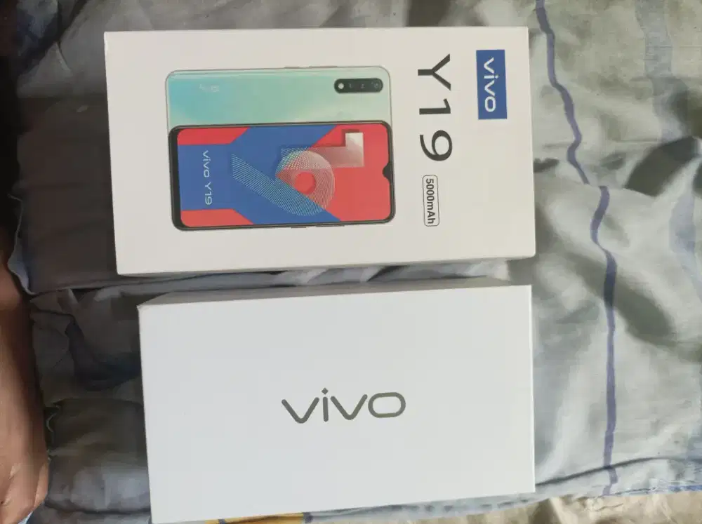 Vivo y19 8/256 full set