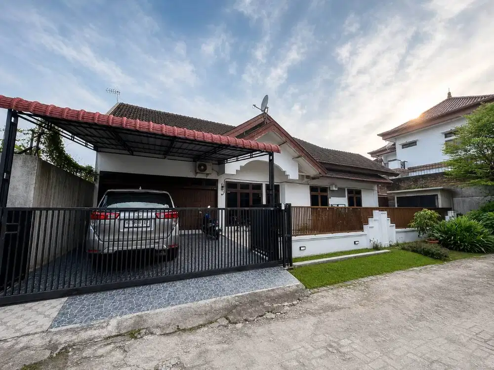 Rumah Komplek TASBI Blok G, Medan,  dijual murah 2.75 Miliar