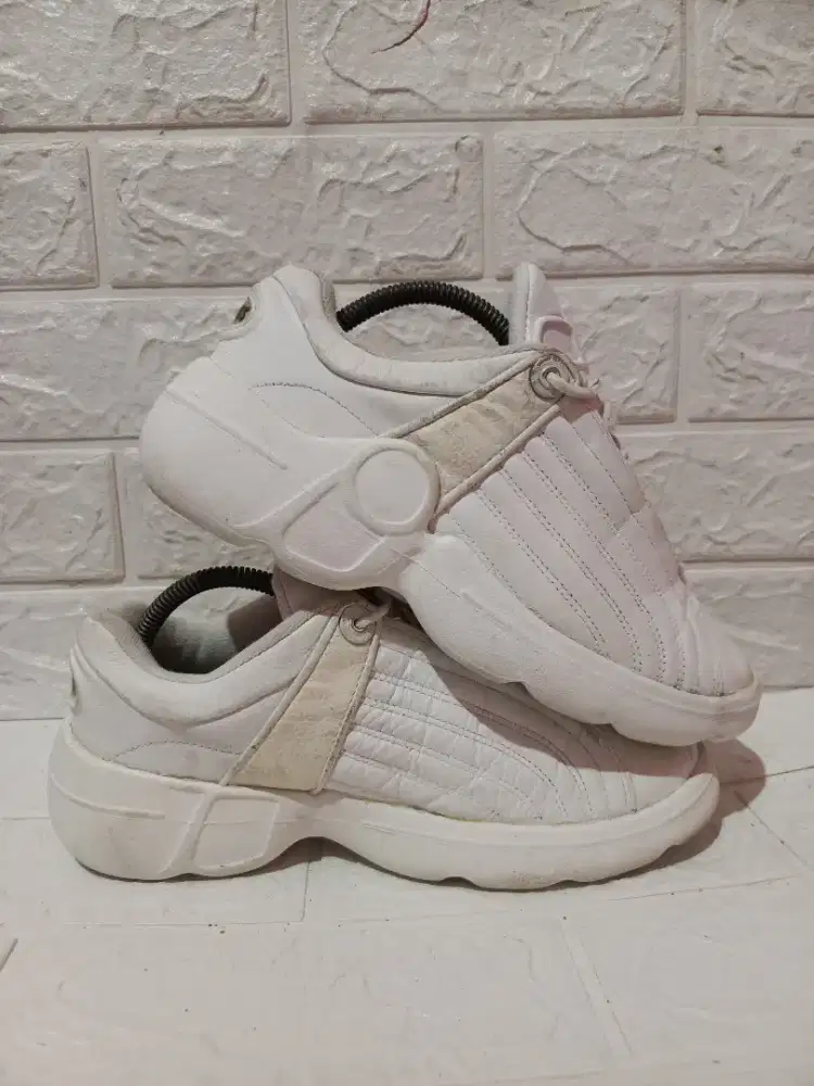 K-Swiss Chilton Triple White