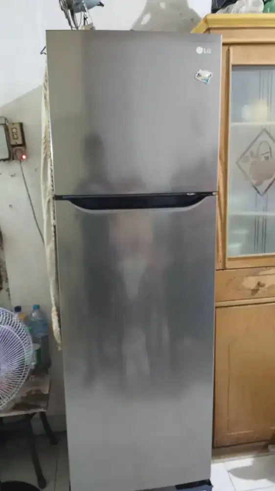 For sale LG inverter door cooler